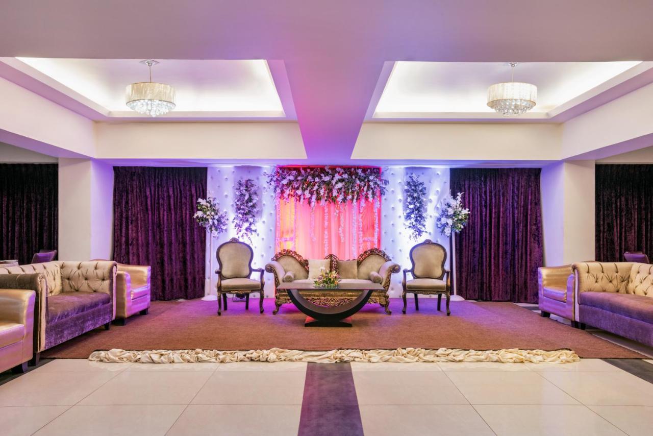 Ramada Plaza By Wyndham Karachi Airport Hotel Εξωτερικό φωτογραφία The Royal