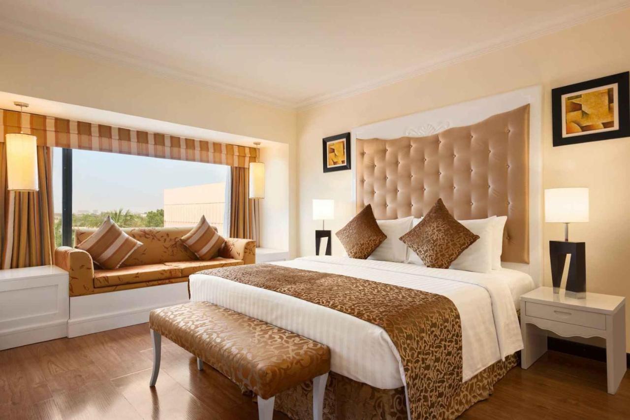 Ramada Plaza By Wyndham Karachi Airport Hotel Εξωτερικό φωτογραφία Suite
