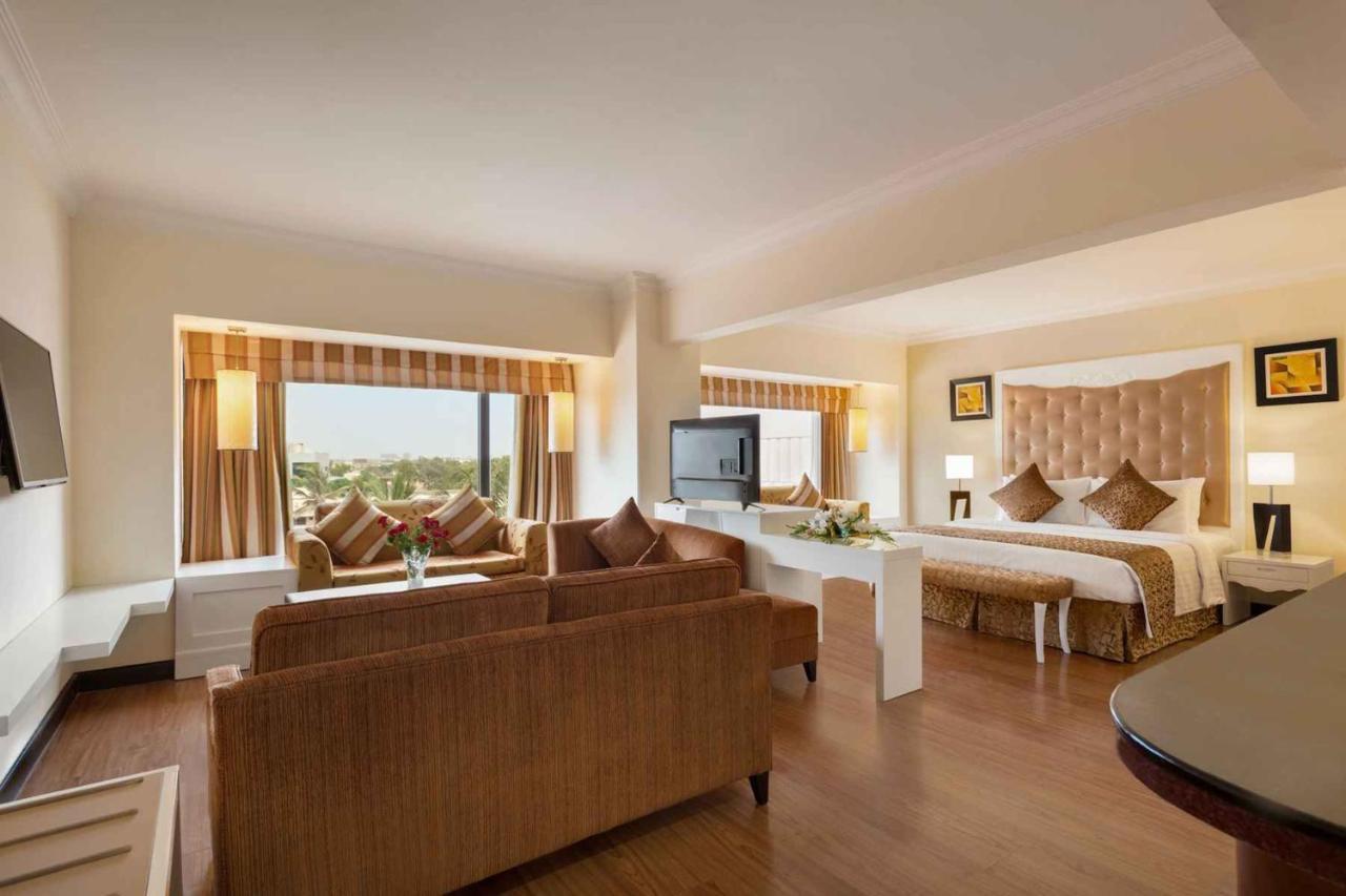 Ramada Plaza By Wyndham Karachi Airport Hotel Εξωτερικό φωτογραφία